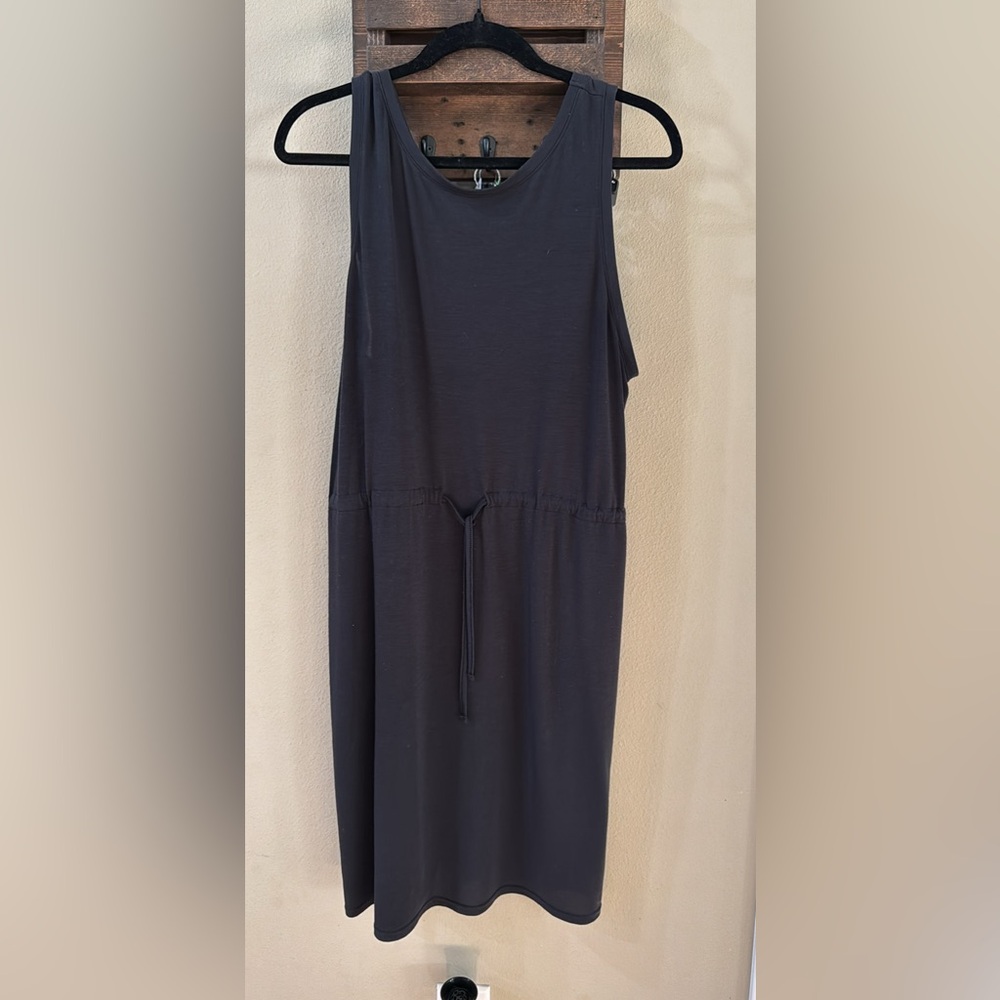 3 Columbia Women's cinch waisted dresses. Size XL - Picture 6 of 7